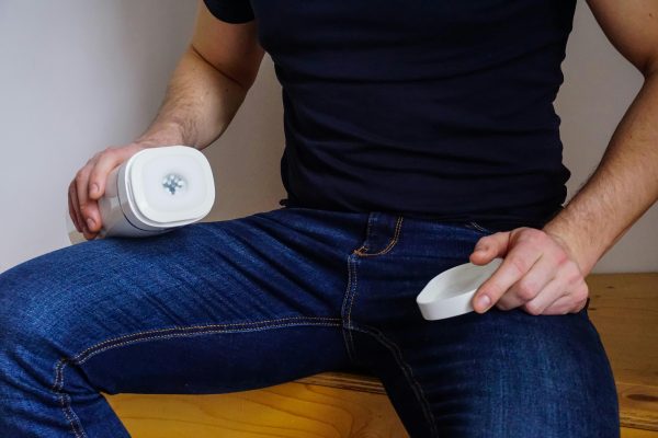pexels-foundertips-7109547 Masturbador Masculino con Forma de Vagina